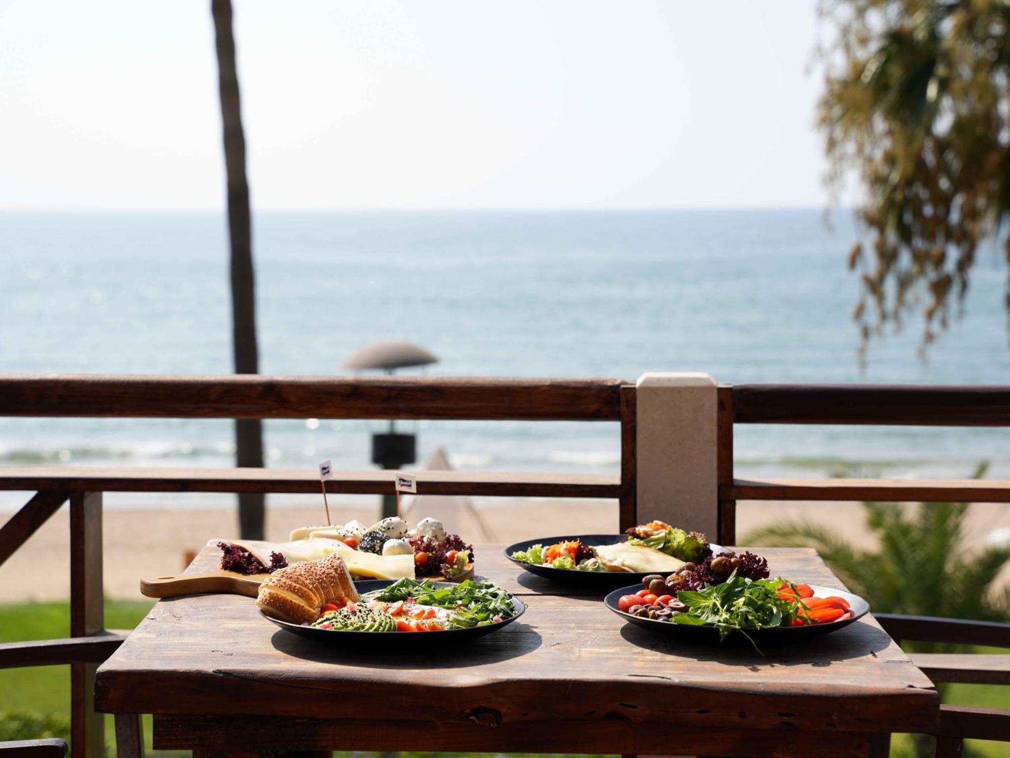 Laguava Resort Ar Rumaylah Exterior photo